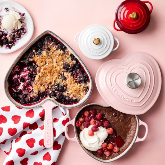 NEW! Le Creuset Enameled Cast Iron Heart Skillet Pan - Picture 11 of 11